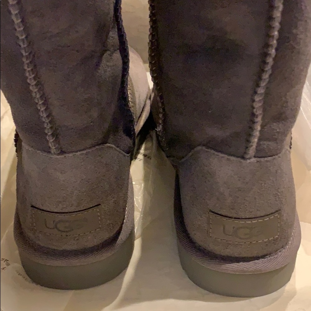 NEW UGG Classic Tall II Grey size 7 - Picture 3 of 6